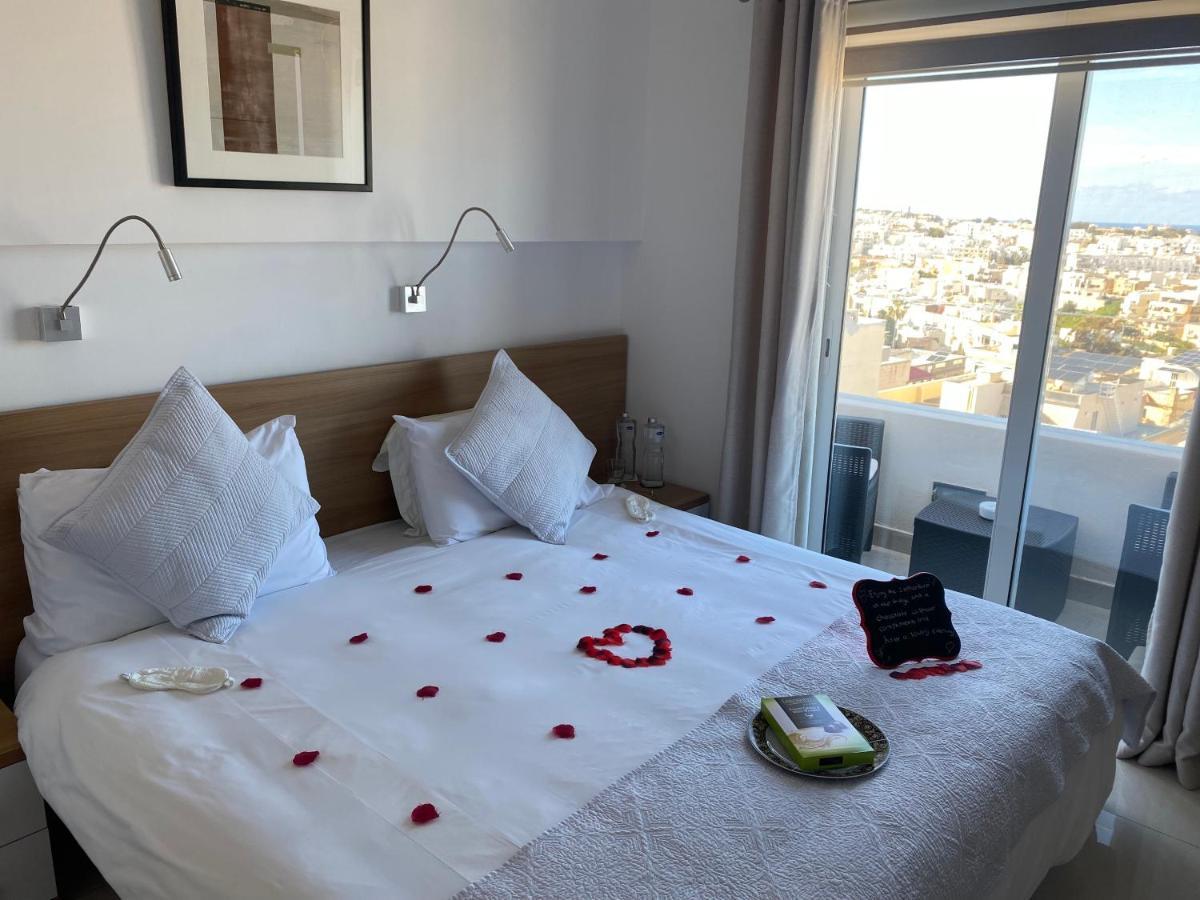 Escape To St Julians Bed and Breakfast St. Julian's Exteriör bild