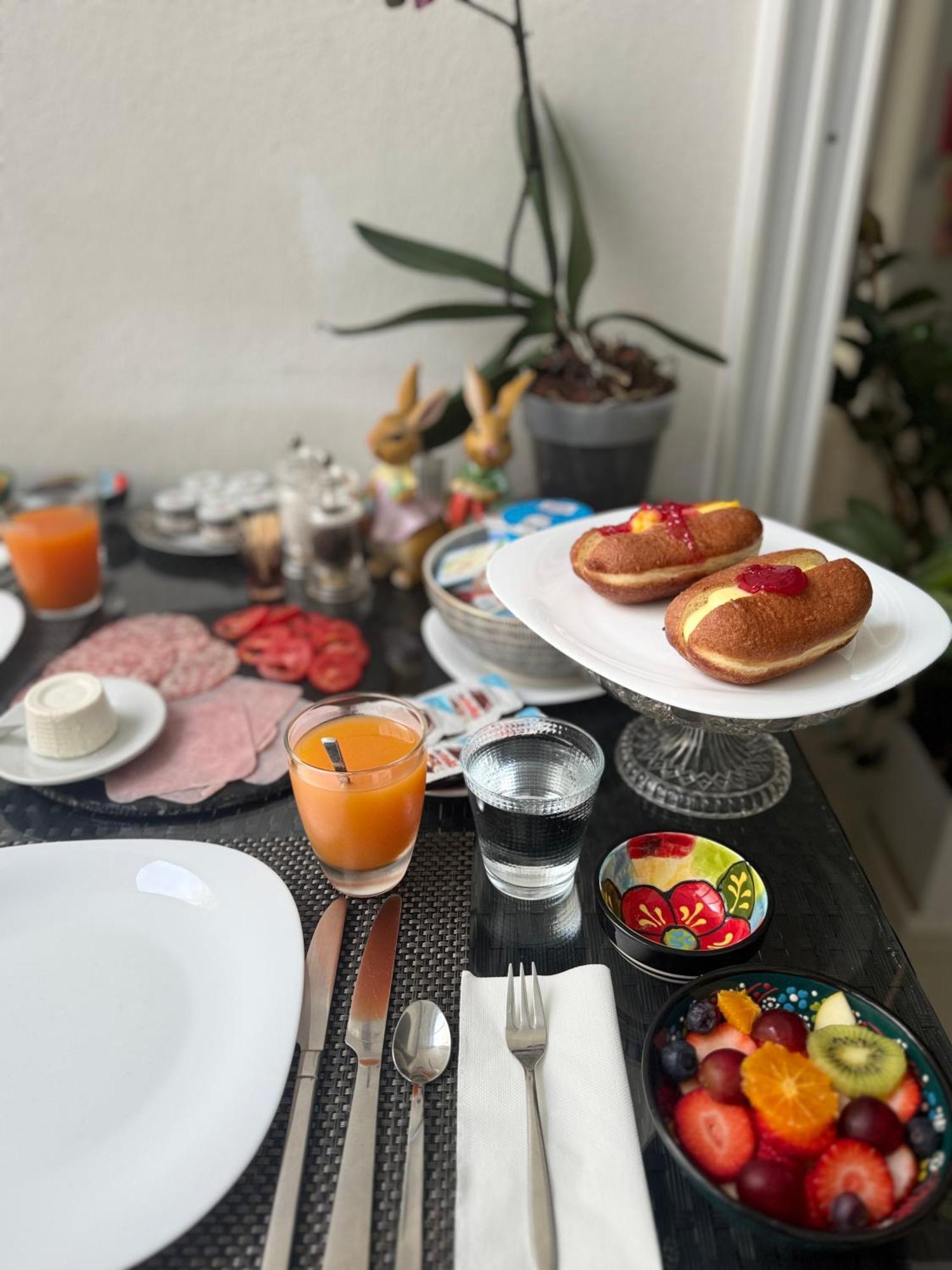 Escape To St Julians Bed and Breakfast St. Julian's Exteriör bild